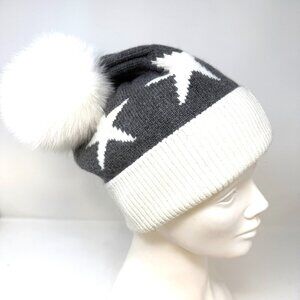 🆕️ 💖💖 "Your a STAR" Fox Pom Pom Toque White